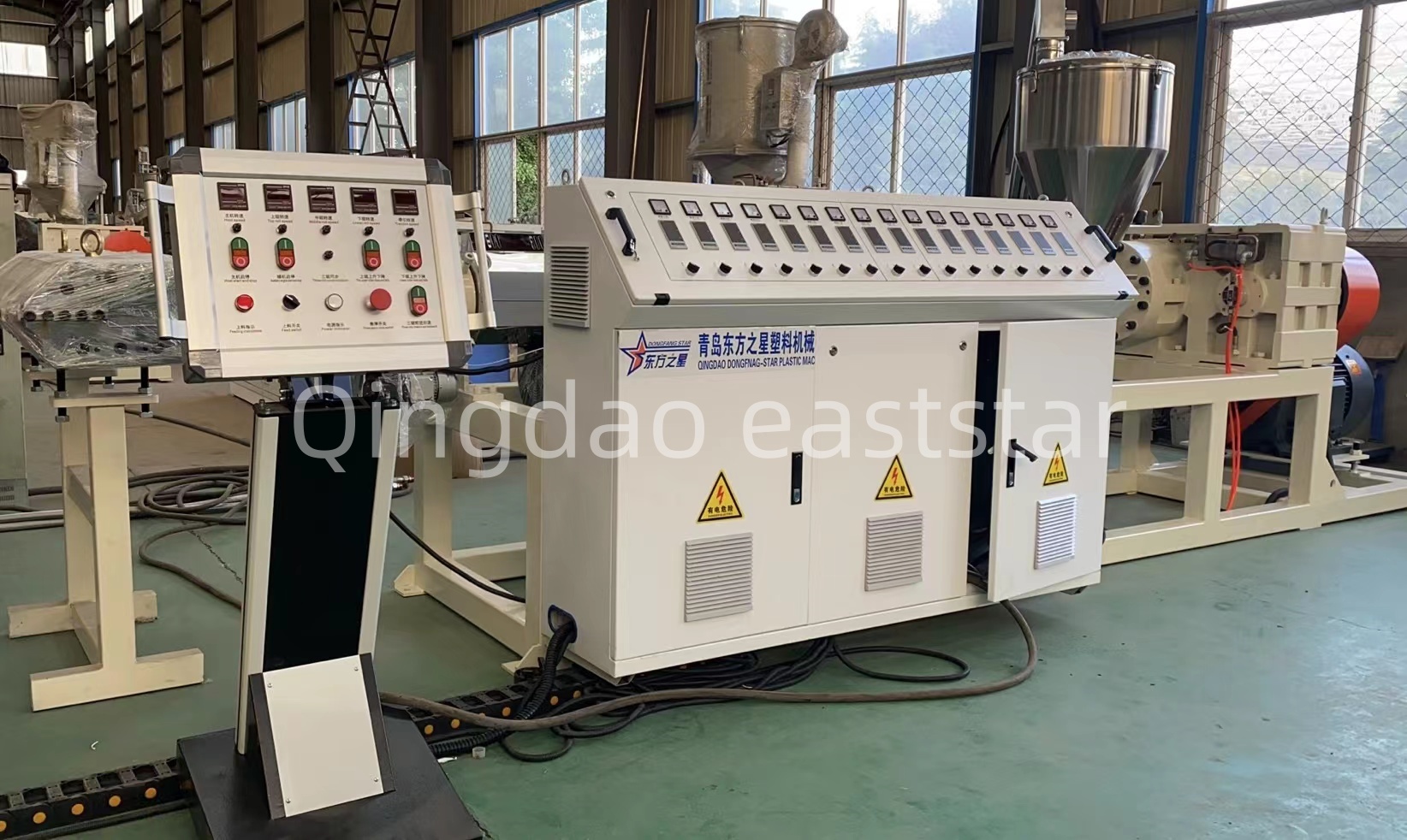 Miten ammattimainen PE-kuivauslevyjen tuotantolinja varmistaa rakennusten viemärijärjestelmien laadun?