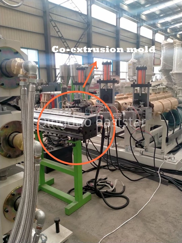 Ammattimainen ABS-monikerroksinen koekstruusiolevyjen tuotantolinja mahdollistaa korkean suorituskyvyn komposiittimateriaalien valmistuksen